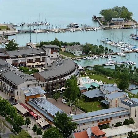 Apartment In Balatonfuered/balaton 27839 Balatonfured