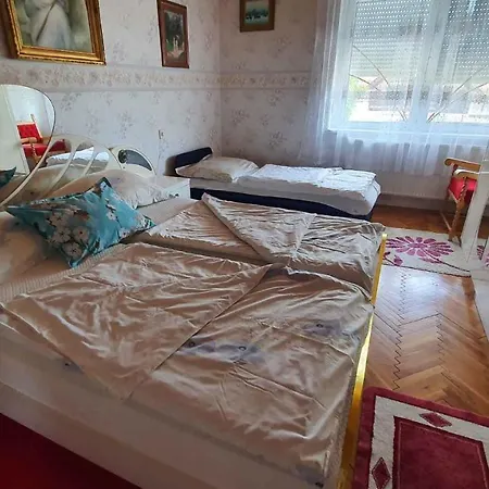In Balatonfuered/balaton 27839 Apartment