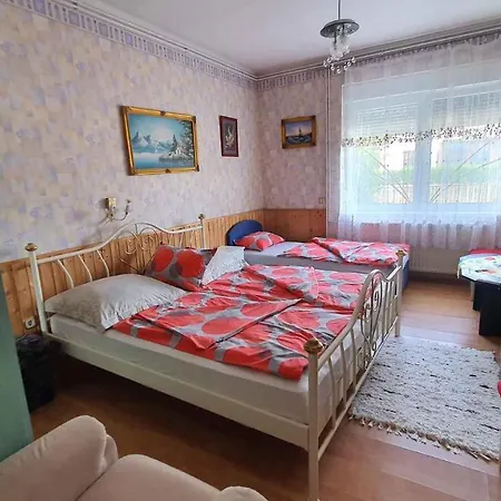 In Balatonfuered/balaton 27839 Balatonfured