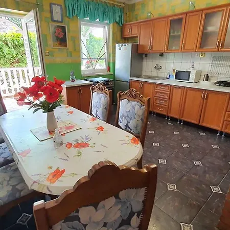 In Balatonfuered/balaton 27839 Apartment