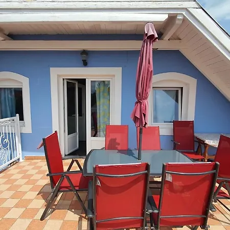 In Balatonfuered/balaton 27839 Apartment